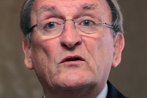 Ceann Comhairle Seán Barrett says James Reilly has now fulfilled his requirements under Dáil rules.