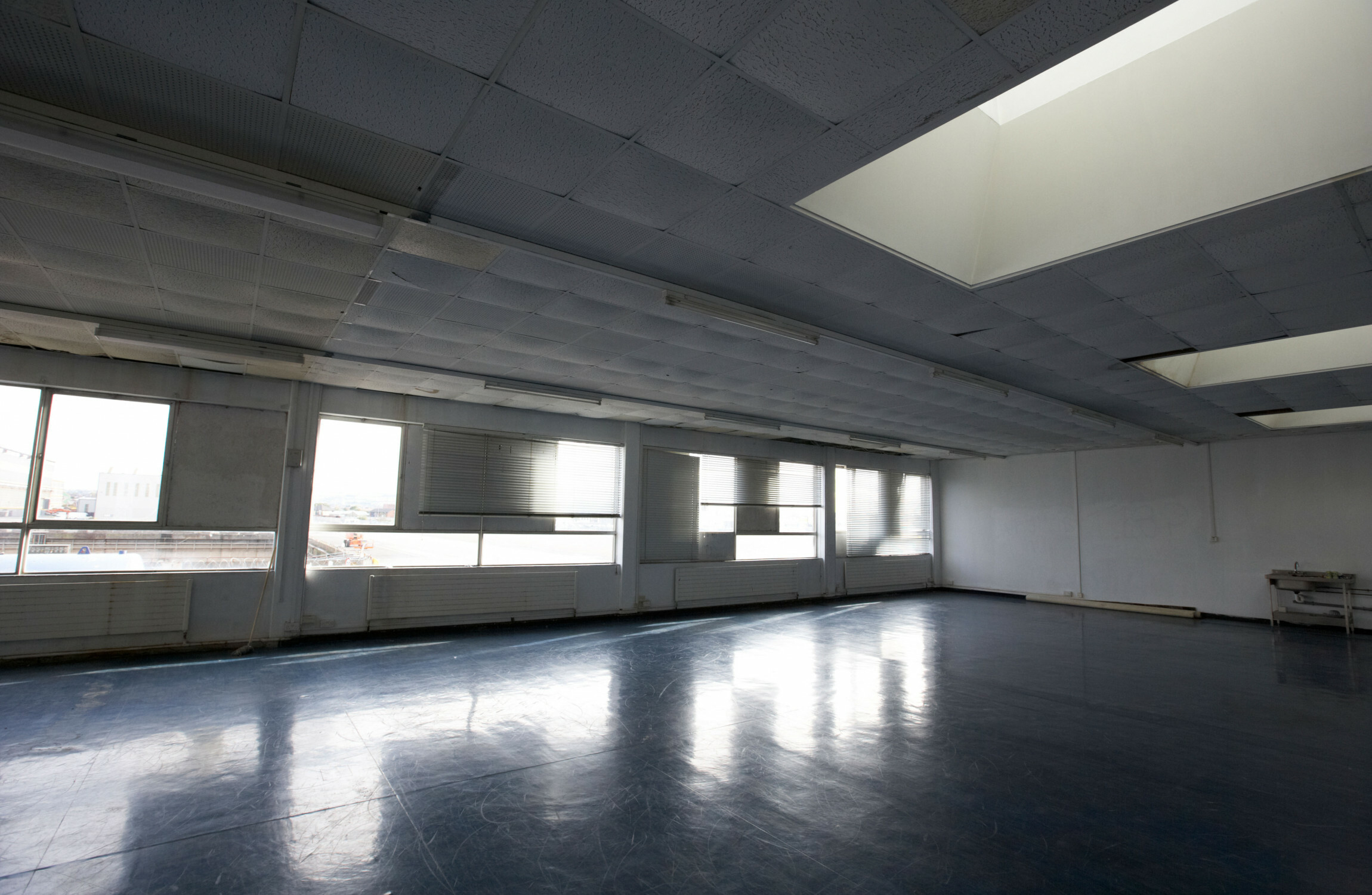 Empty office space to be converted under Govt's plans to address asylum seeker crisis - Vimarsana News