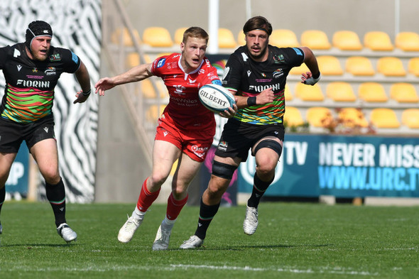 Johnny McNicholl strikes twice as Crusaders beat Chiefs to snap losing streak - Vimarsana News