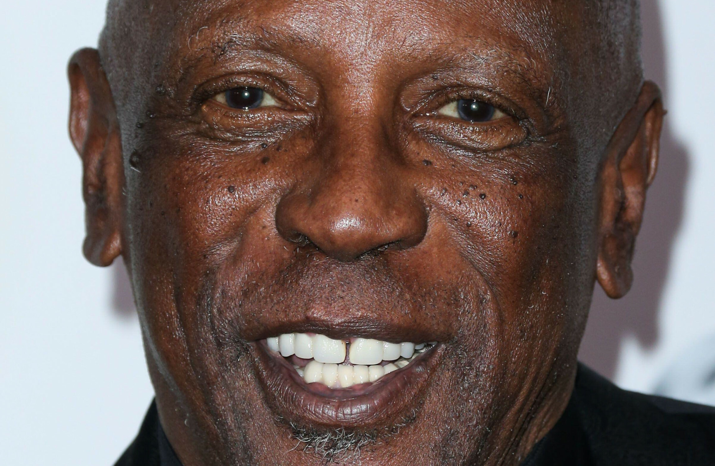 Louis Gossett Jr, first black man to win a supporting actor Oscar, dies aged 87 - Vimarsana News