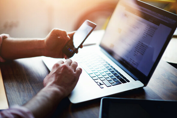 Poll: Do you check your emails after work? - Vimarsana News