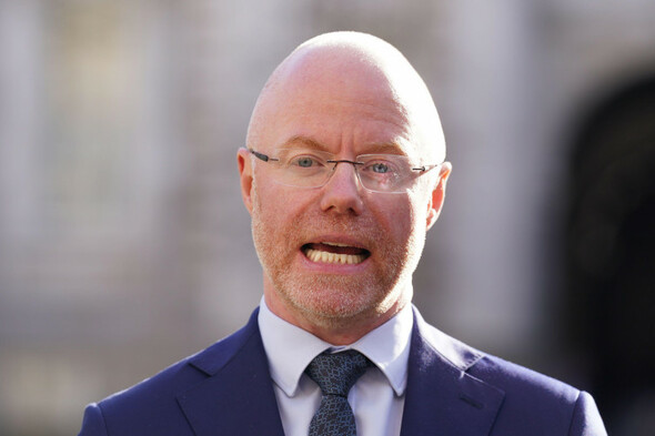GPs at ED doors and fast build beds: The HSE and Donnelly's plan to tackle UHL's overcrowding - Vimarsana News