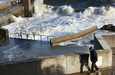 Young girl rescued from sea at Dún Laoghaire