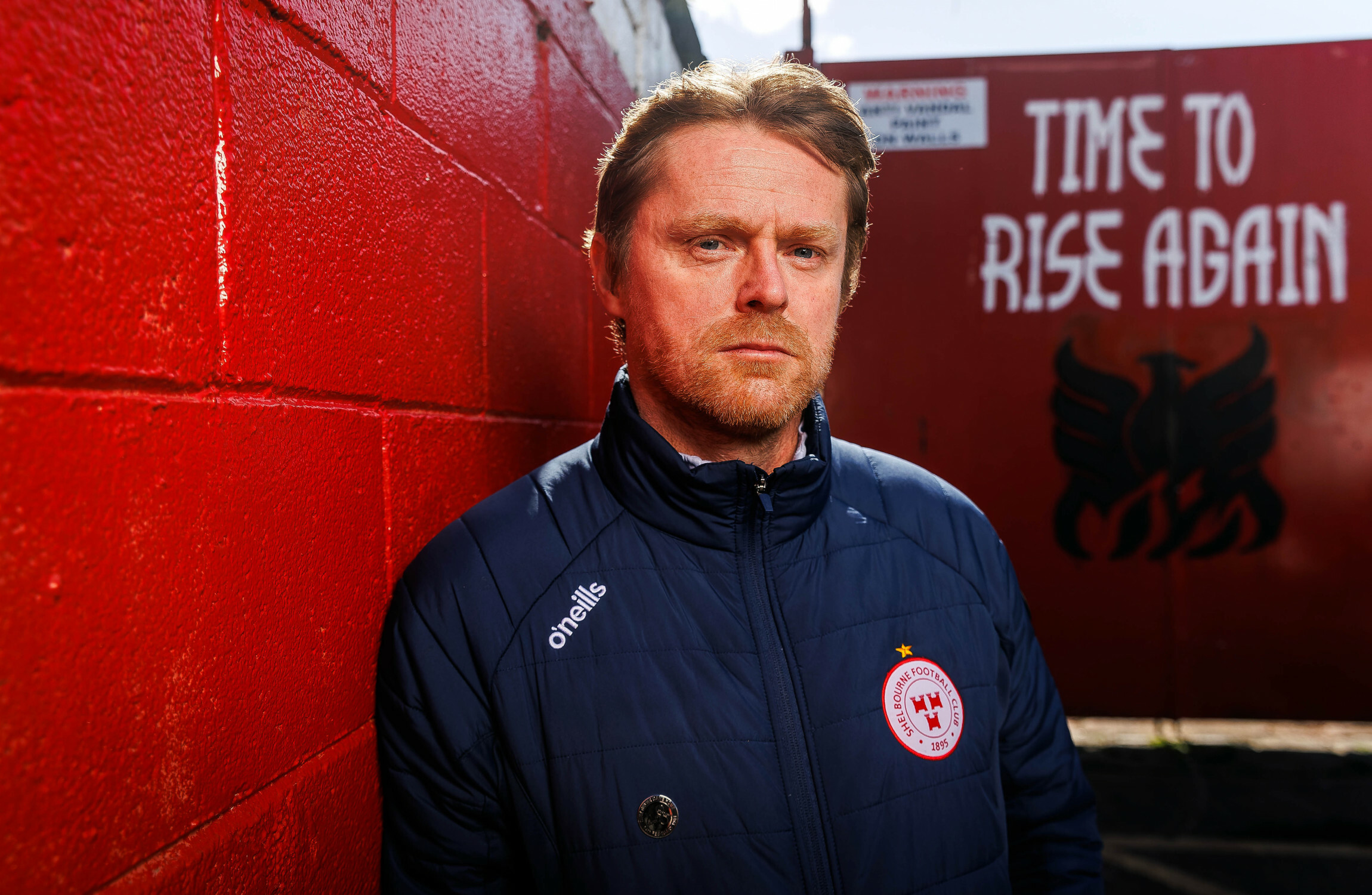 Damien Duff vows to help fan who threw smoke bomb with ban imminent - Vimarsana News