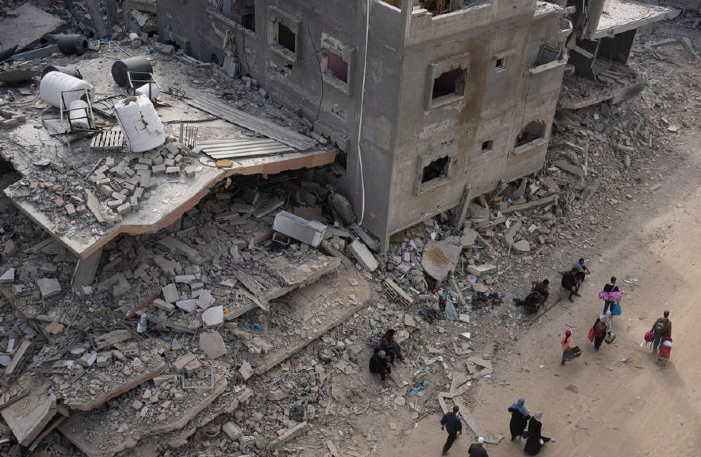 Hamas official says a ceasefire needed to locate hostages held in Gaza - Vimarsana News