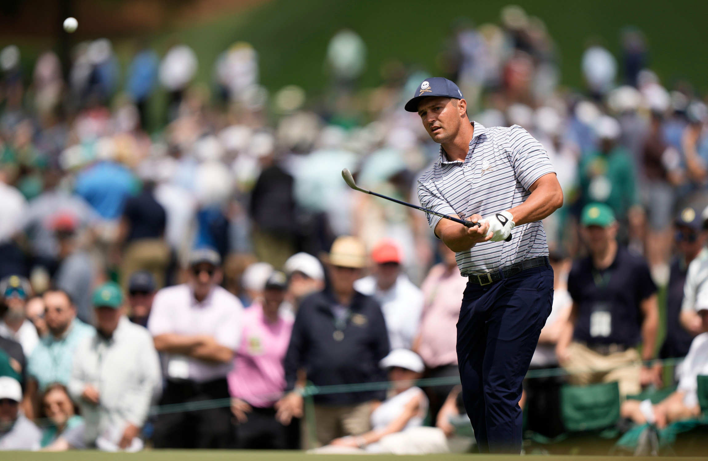 DeChambeau grabs early Masters lead, Scheffler one back as McIlroy stays under par in the wind - Vimarsana News