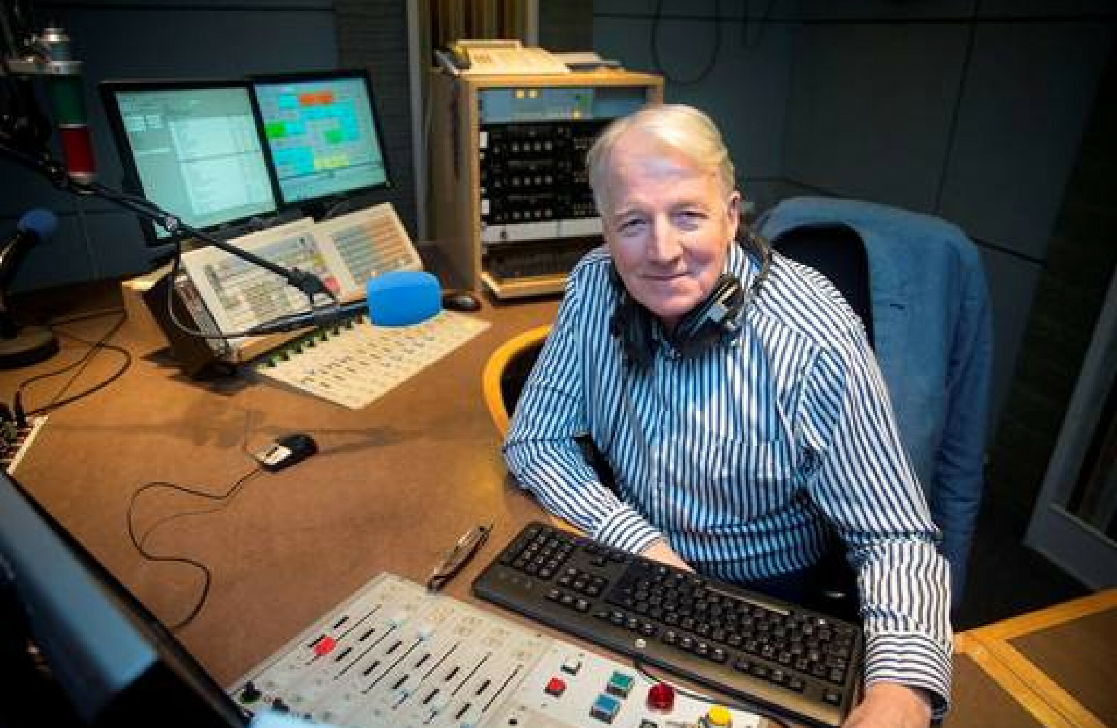 Much-loved former RTÉ presenter Alf McCarthy dies aged 73 - Vimarsana News