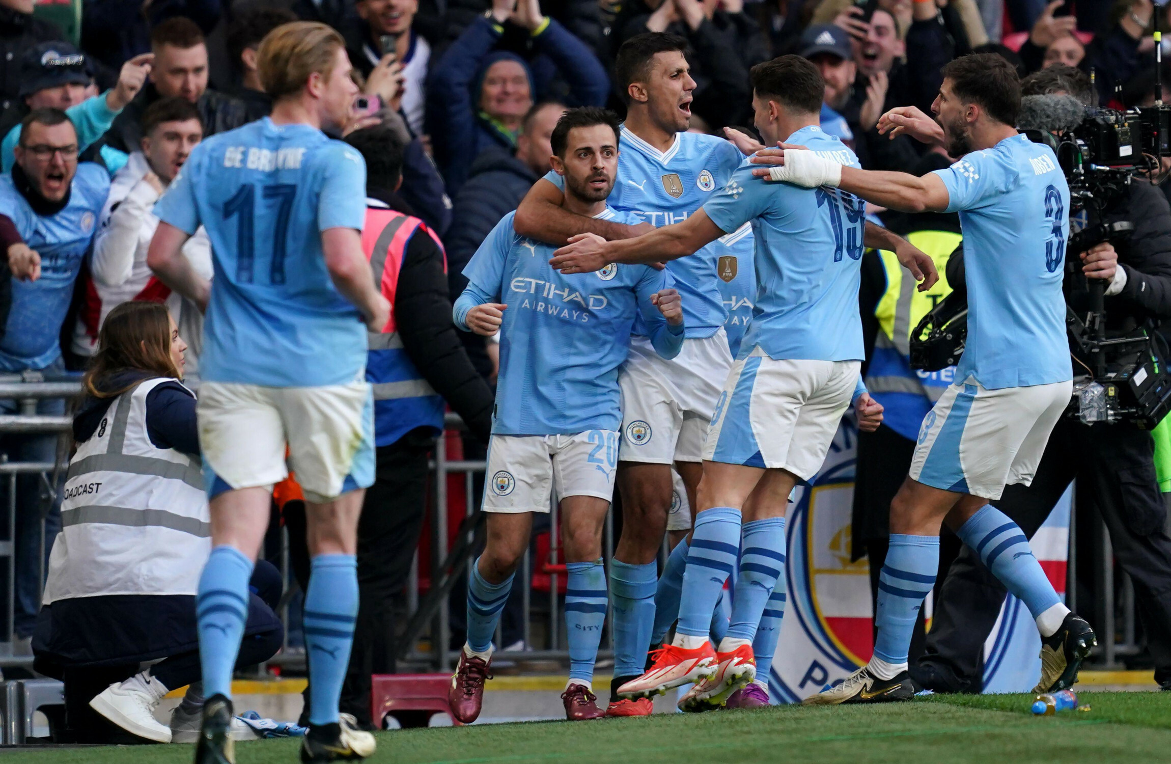 Silva strikes late against Chelsea to send Man City through to FA Cup final - Vimarsana News