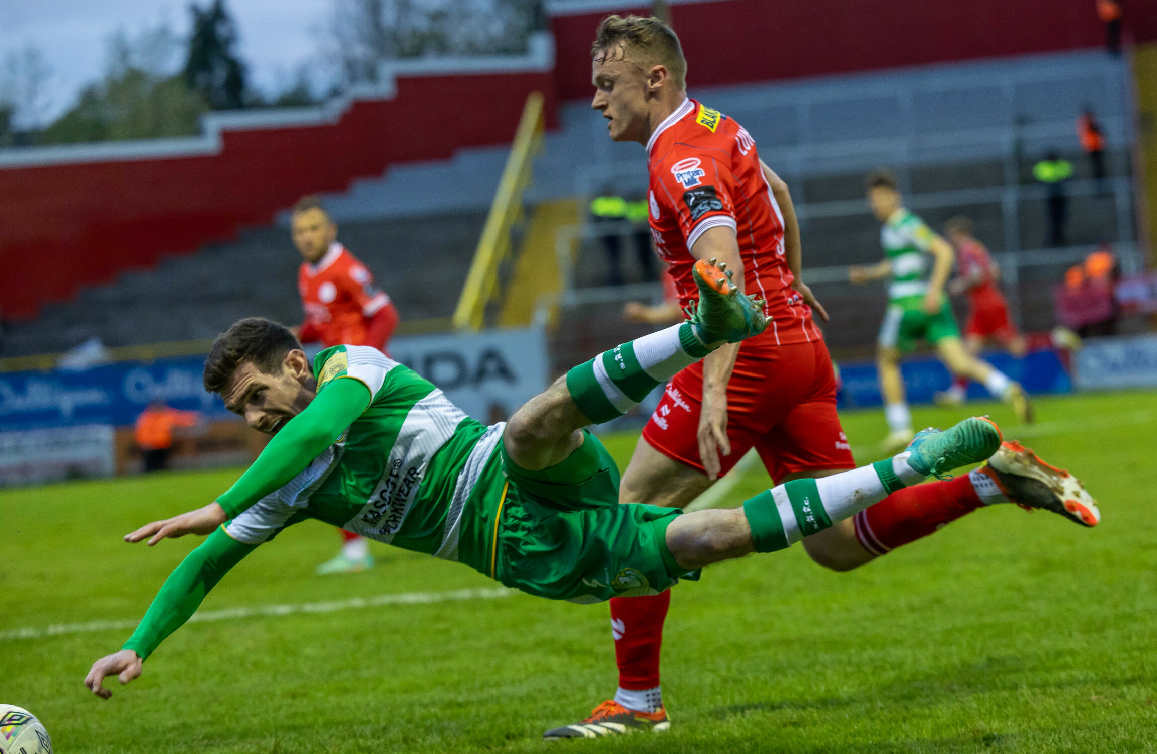10-man Shelbourne stand firm against Rovers in goalless draw - Vimarsana News