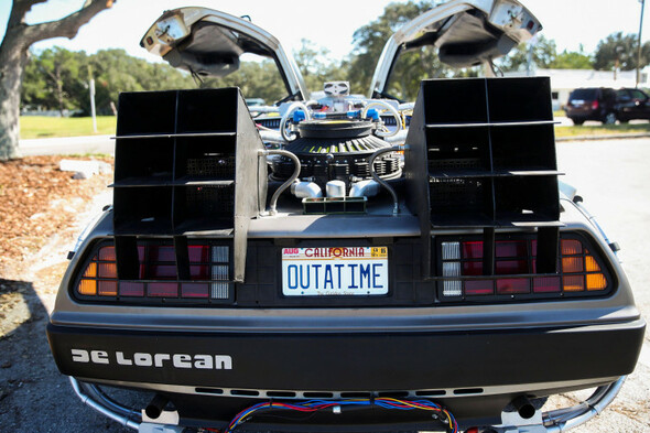 Sitdown Sunday: The battle to build the next DeLorean - Vimarsana News