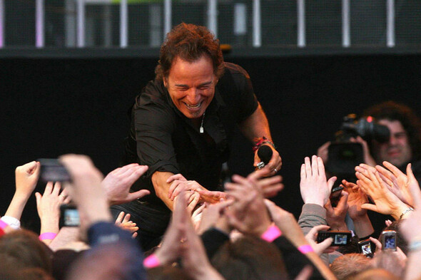 After summer shows, more than a million Irish fans will have seen Bruce Springsteen live - Vimarsana News