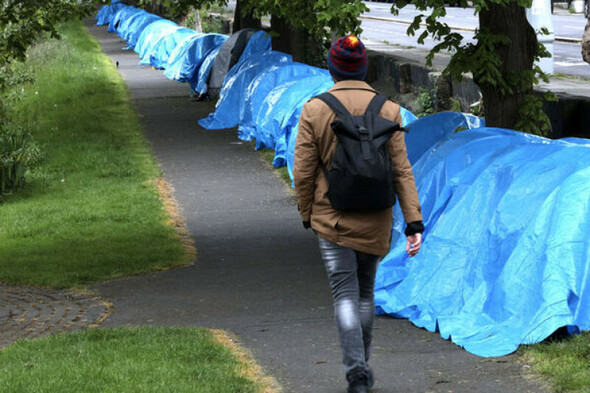 Over 50 tents set up along Dublin's Grand Canal by asylum seekers, including Palestinians - Vimarsana News