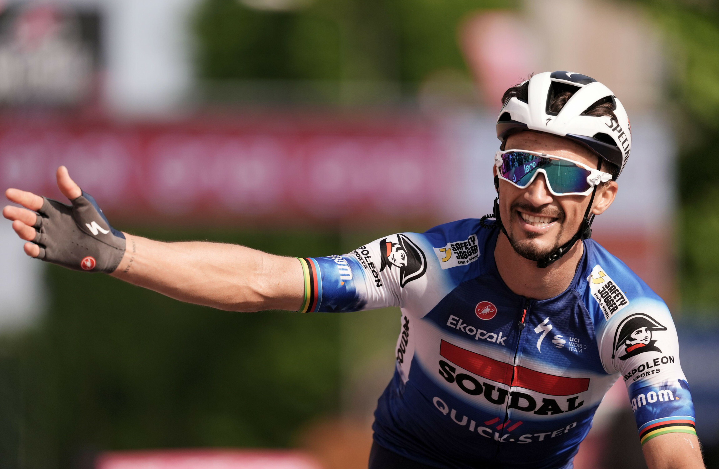 'Fighter' Alaphilippe back winning in Giro 12th stage, Pogacar holds lead - Vimarsana News