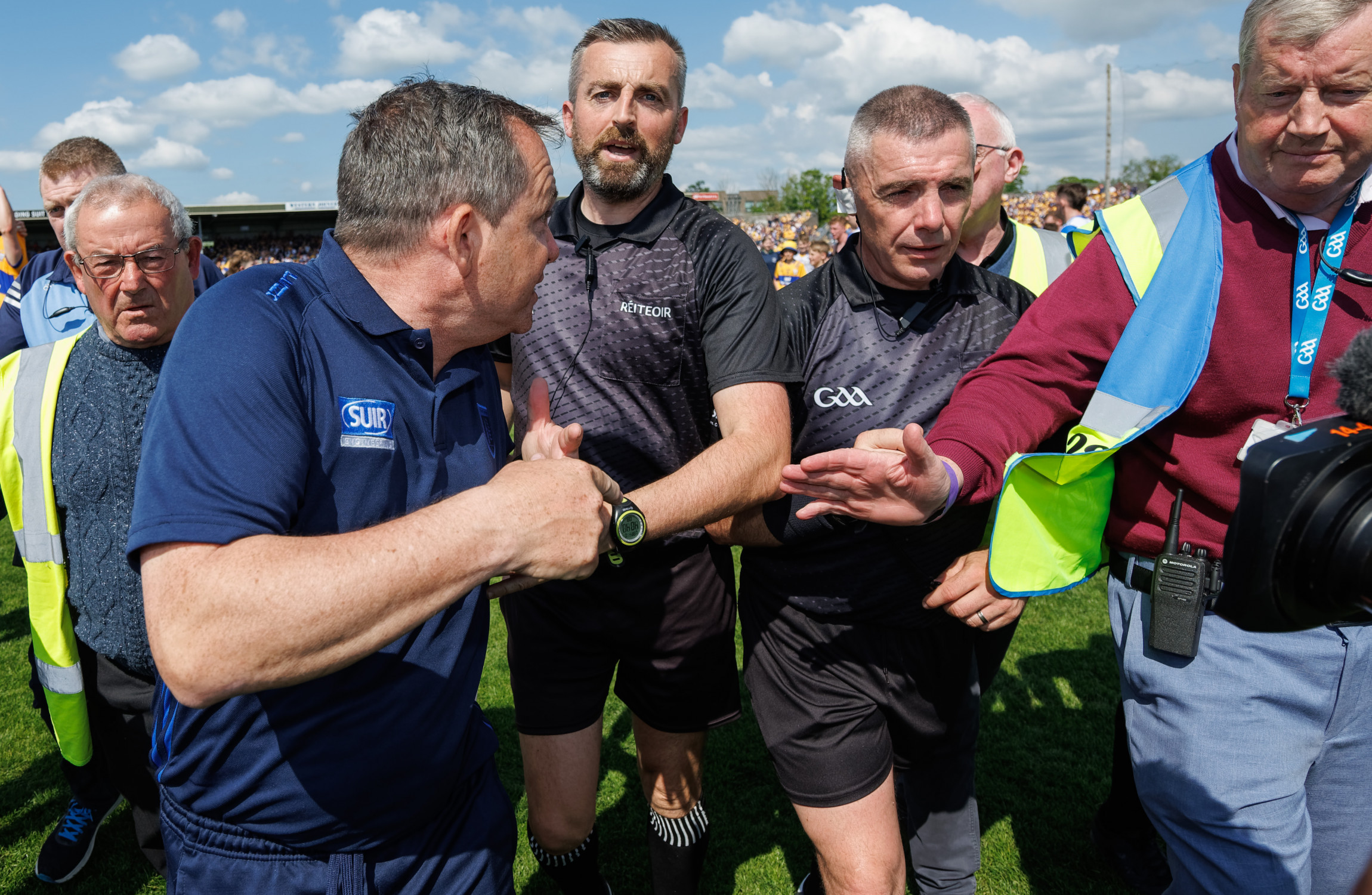 Clare edge Waterford in another Munster epic, Cork hammer sorry Tipperary - Vimarsana News