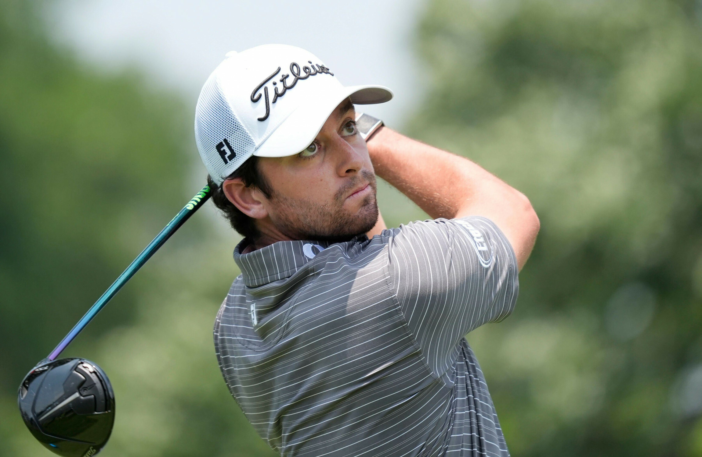 Riley leads surging Scheffler at Colonial as PGA mourns Murray's death - Vimarsana News