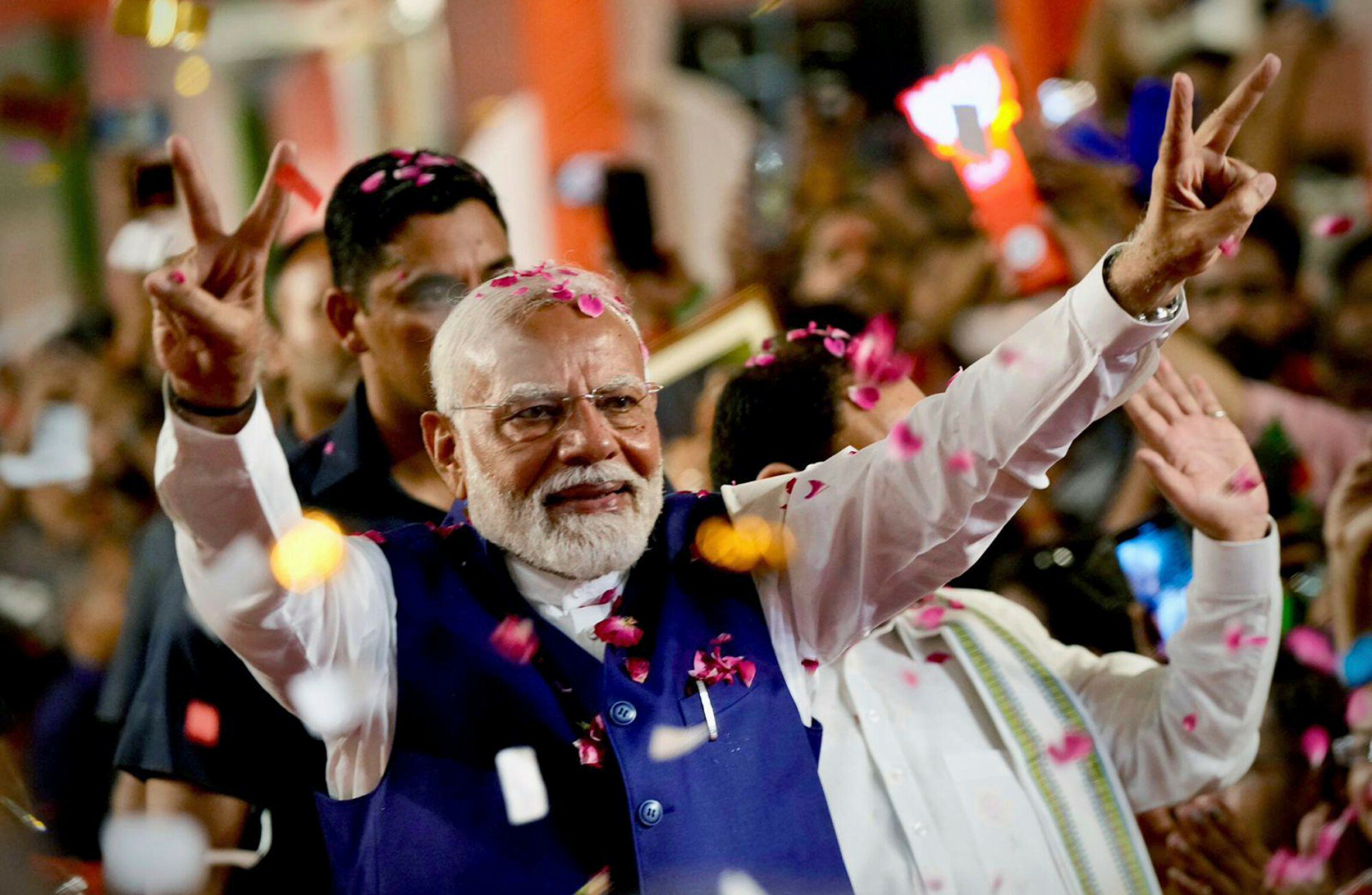 Modi wins India election, but loses parliamentary majority for first time in a decade - Vimarsana News