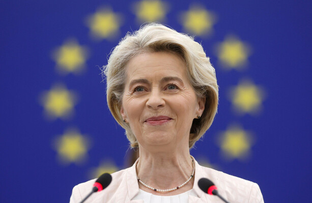 Ursula von der Leyen re-elected as European Commission president after ...