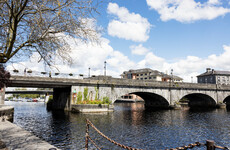 Suicide survivor becomes fastest and oldest person to swim River Shannon in aid of charity