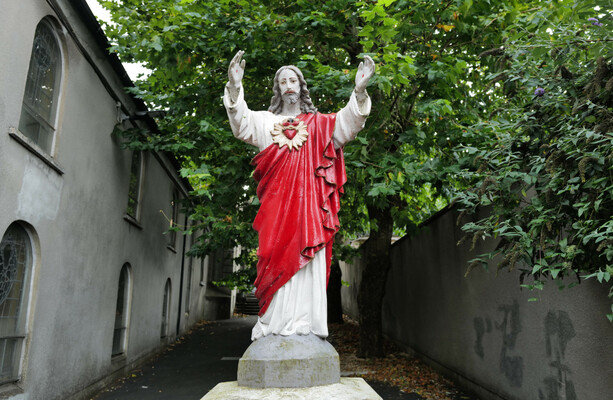 Disinformation expert fears diocese is helping to