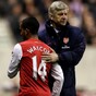 Arsene Wenger pushes hard for Walcott contract solution