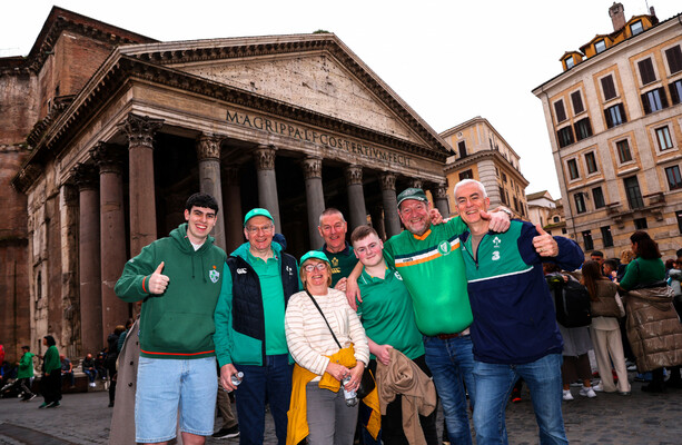 Postcard from Rome: Totti, scooters, and lots of green jerseys
