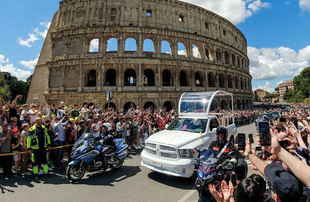 In pictures: Thousands turn out to line Rome streets after funeral of ...