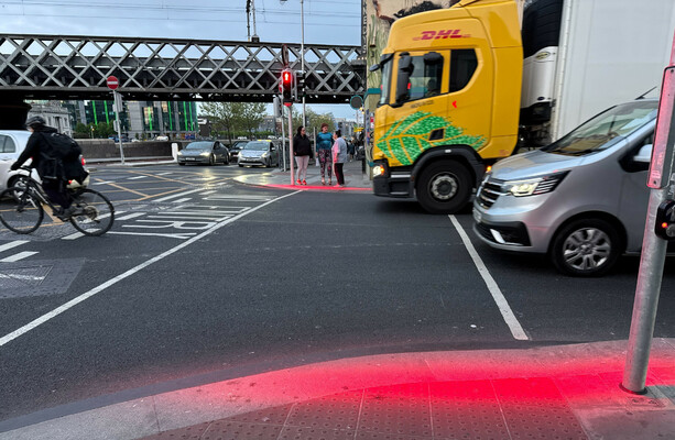 New pedestrian lights illuminate the footpath at Dublin junction to alert distracted walkers
