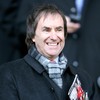 Here are the 6 accounts that inform Chris de Burgh on Twitter