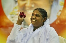 Humanitarian 'hugging saint' Amma visits Dublin this weekend