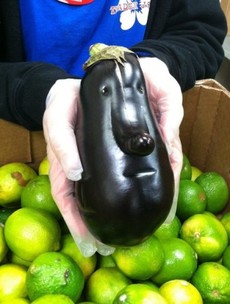 Does this aubergine look like anyone you know?