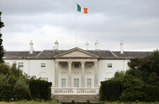 Tuairim: Má táimid dáiríre faoin nGaeilge, tá sé réasúnta a bheith ag súil go mbeadh an tUachtarán in ann í a labhairt