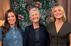 Sé dhíospóireacht, iliomad agallaimh, ceist amháin as Gaeilge -  feachtas don Áras ar na meáin