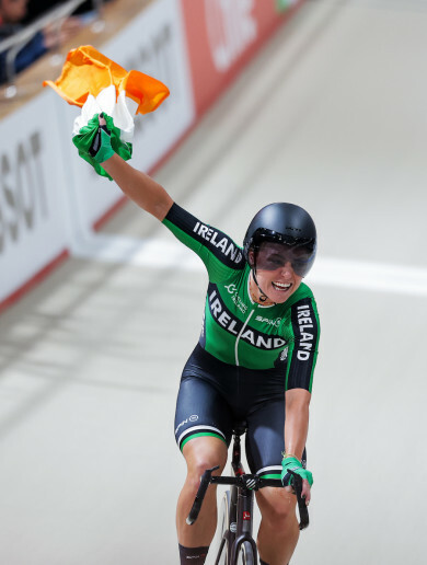 Lara Gillespie storms to glorious World Championship gold in Chile