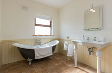 4 of a Kind: Homes across the country with elegant free-standing baths