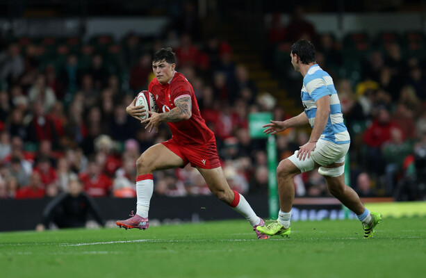 ‘Fast and explosive’ Louis Rees-Zammit back in ‘happy place’ after ...