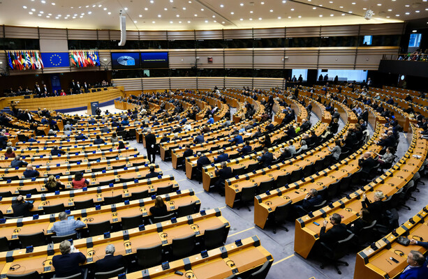 EU lawmakers vote to water down sustainable business rules