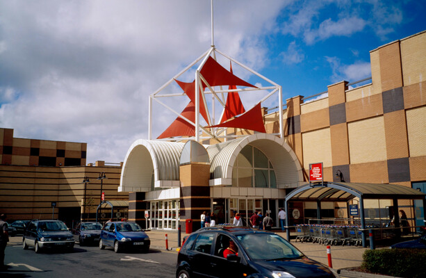 Planning green light for paid parking at Blanchardstown shopping centre despite local protest