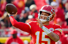 Mahomes rescues Chiefs to keep play-off hopes alive