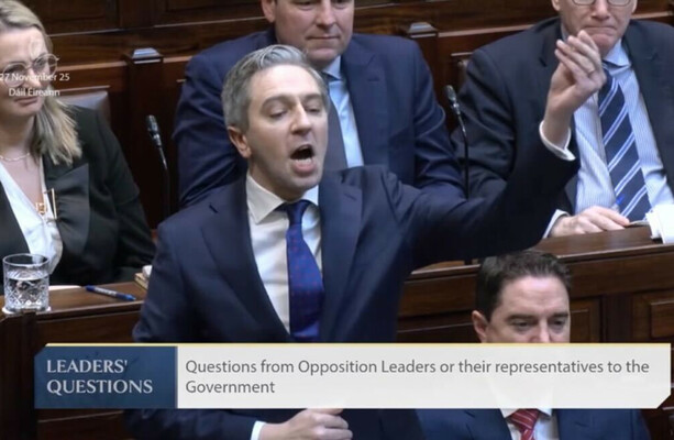 Harris says Sinn Féin is the party of ‘taking big money from big American building companies’