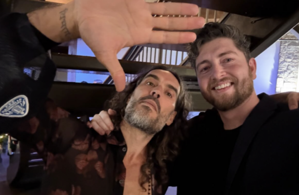 Former Áras hopeful Gareth Sheridan defends pictures with Russell Brand and Tucker Carlson