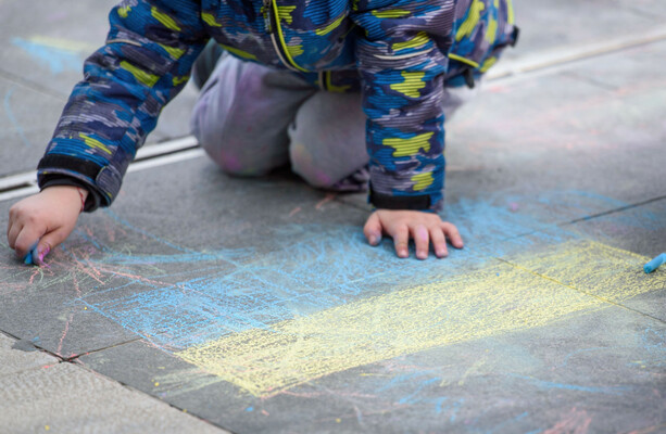 Is Ukraine a financial burden for the EU? How different countries are contributing