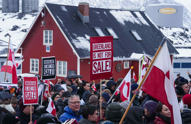 EU ambassadors to hold emergency meeting after Trump threatens tariffs over Greenland