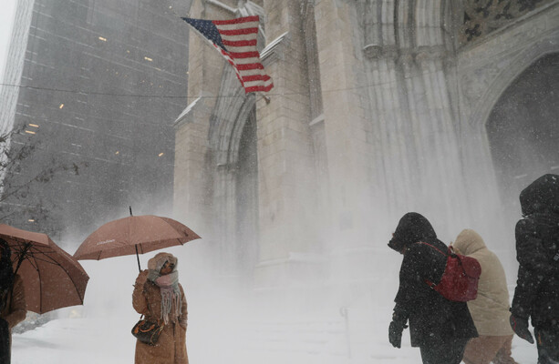 At least ten dead from massive winter storm in US as Trump questions reality of climate change