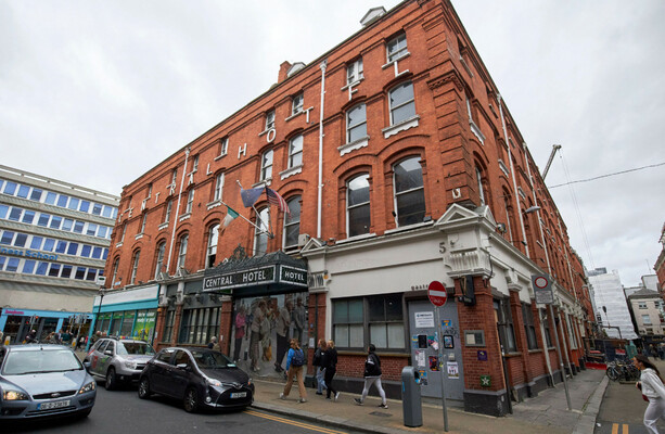 New Dublin hotel receives public backlash for seeking injunction against bar next door over noise levels