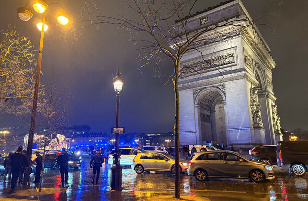Police in Paris shoot and kill knife-weilding man at ceremony under Arc de Triomphe