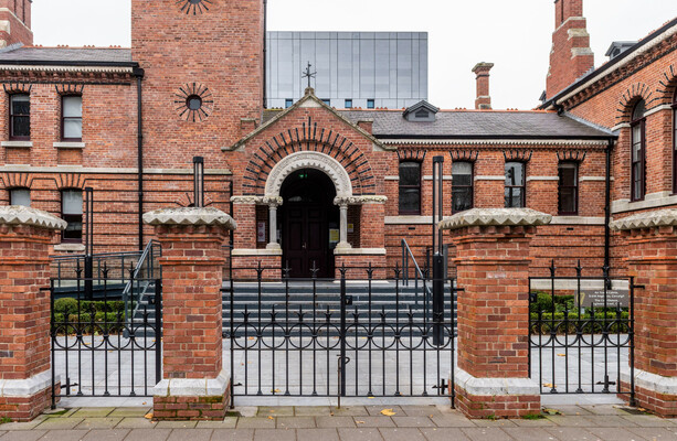 Women deported to Ireland by ICE fined for stealing ham and cosmetics when she was a teen