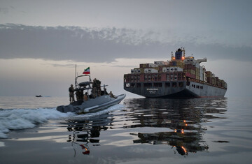 Iran offers to reopen Strait of Hormuz if US lifts blockade, officials say