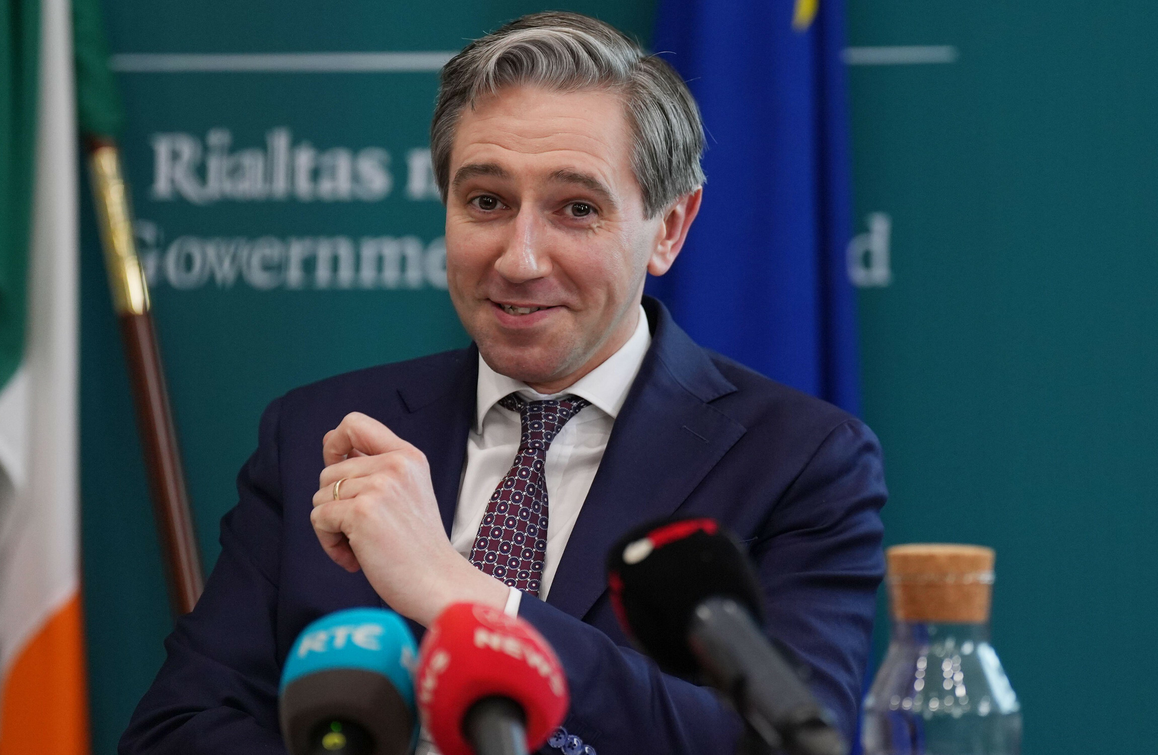 Simon Harris's Savings Plan Faces Scrutiny Over Wealth Bias — image 1