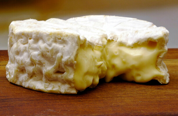 Debunked: There is no government scheme offering free cheese to recipients of a hantavirus vaccine