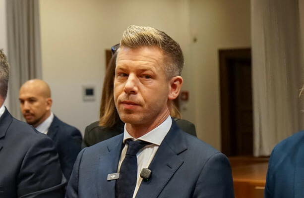 Hungary's new PM to meet von der Leyen about release of frozen EU funds